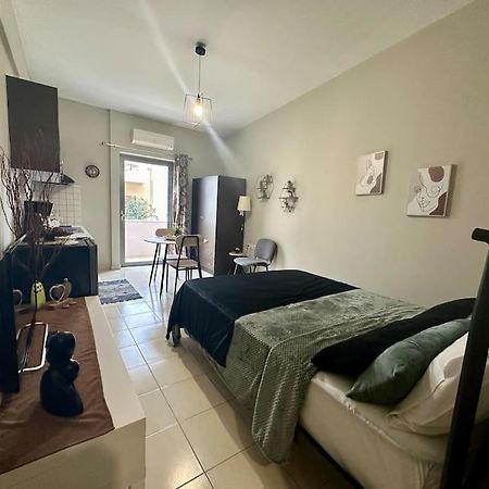 הרקליון Eleni'S Studio Near The Airport מראה חיצוני תמונה